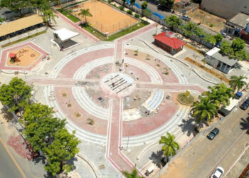 Praça São Pedro e Mercado estão com 90% das obras concluídas e com recursos para conclusão imediata
