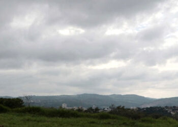 Frente fria vai aliviar o calorão: chuva pode chegar a 81mm em 7 dias em Guandu e Aimorés