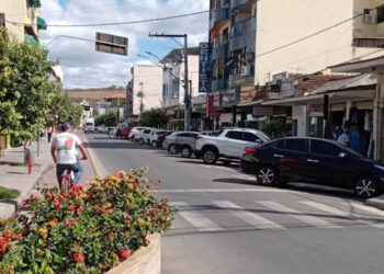 Fim da guarda mirim dificulta estacionamento no centro e prejudica o comércio de Guandu