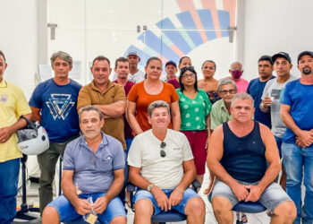 Pescadores ocupam escritório da Fundação Renova em busca de pagamento do lucro cessante de 2023