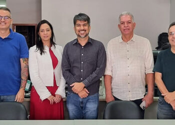 Justiça reúne candidatos a prefeito de Baixo Guandu para alinhar atos da propaganda eleitoral