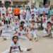Projeto Capoeira Cultura Negra de Baixo Guandu recebe doação de uniformes