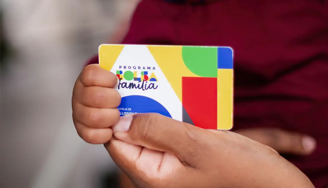 Governo antecipa Bolsa Família e pagamentos de dezembro começam nesta quarta-feira