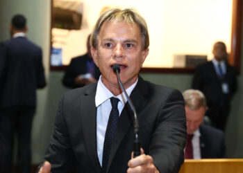 Serginho insiste no Senado: “não votem em mim para deputado estadual ou federal”