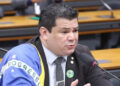 Deputado que ofendeu guanduenses em trio elétrico não consegue registrar candidatura