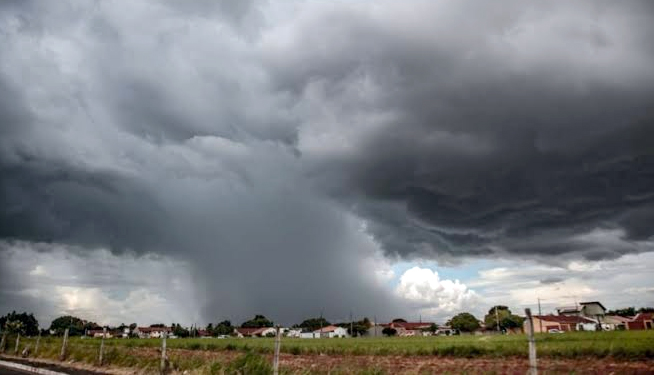 Chuva segue forte no Espírito Santo até a próxima semana, segundo a meteorologia