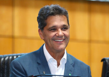Governador Ricardo Ferraço garante que hospital de Baixo Guandu terá maternidade