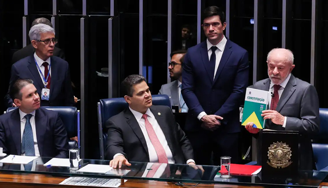 Congresso promulga emenda de aposentadoria especial de agente de saúde